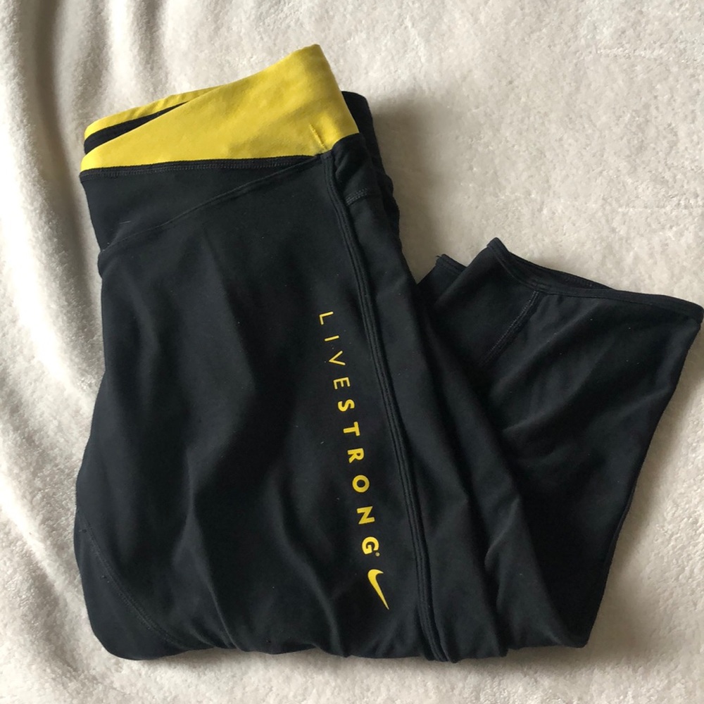 Nike Dri-Fit cropped leggings